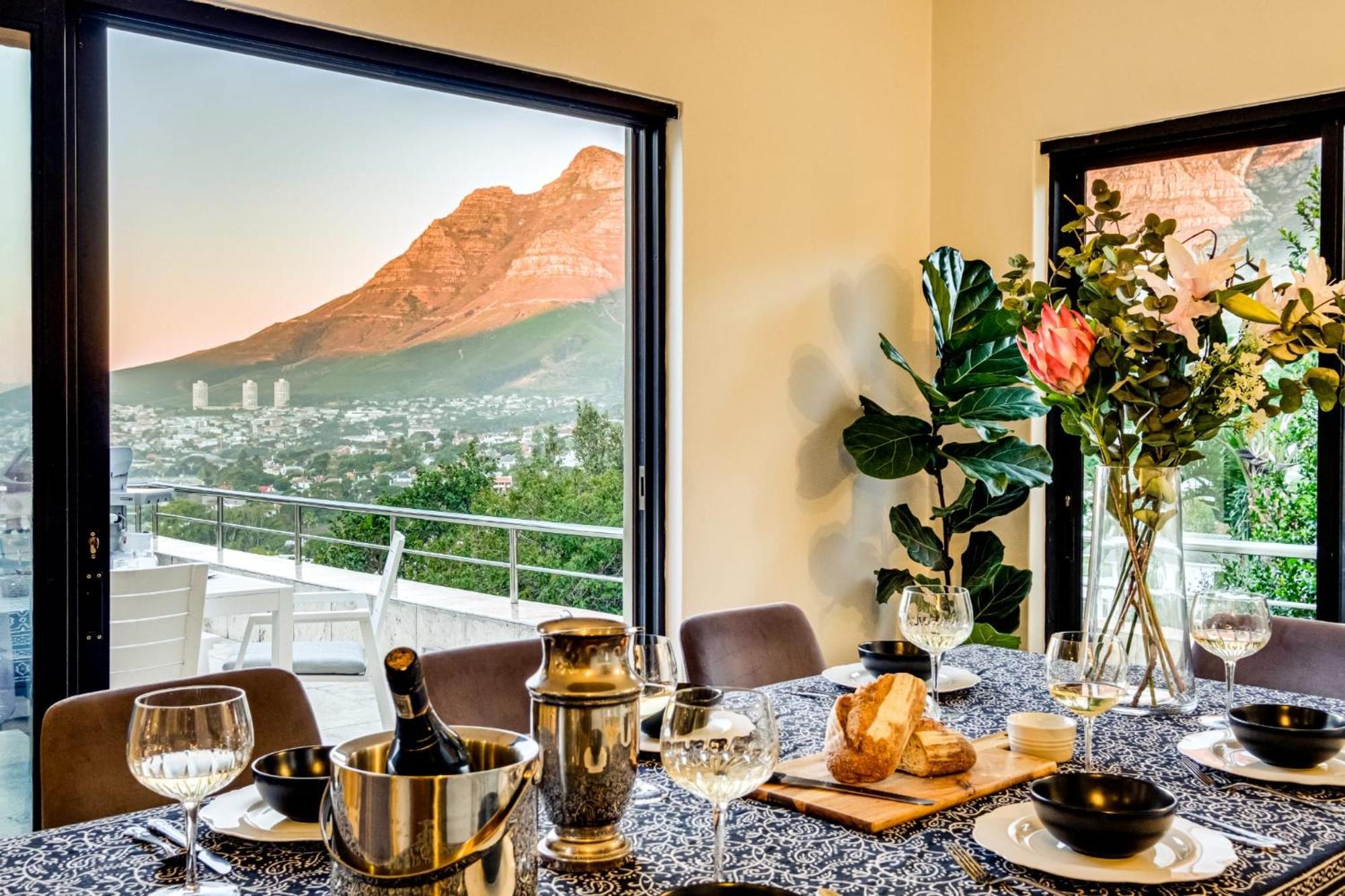 La Vue Table Mountain Villa